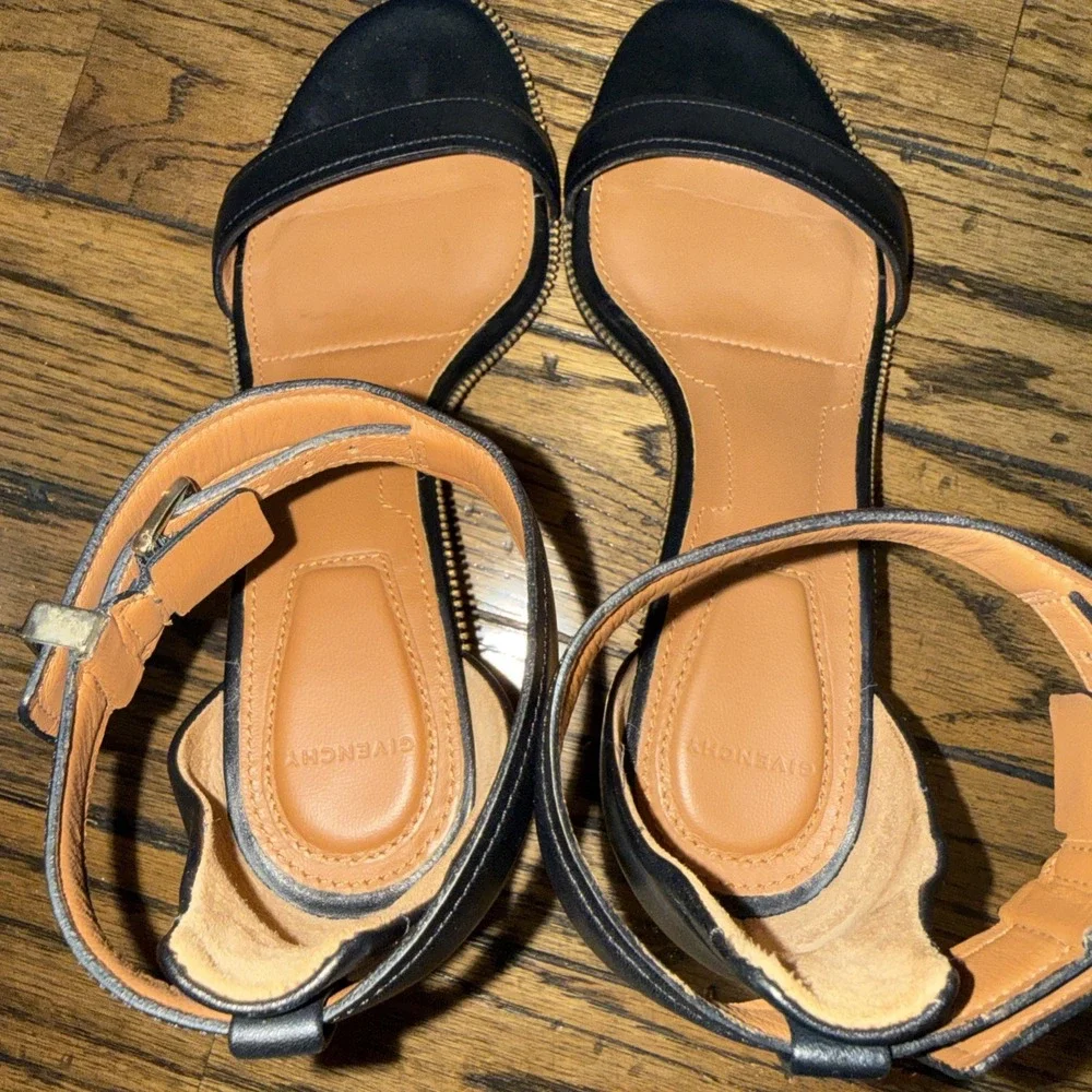 GIVENCHY‎ Black Strappy Leather, Kitten Heels, Ankle Strap Sandals